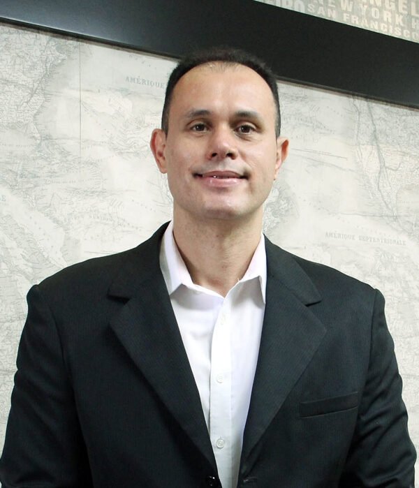 Carlos Roberto Soares